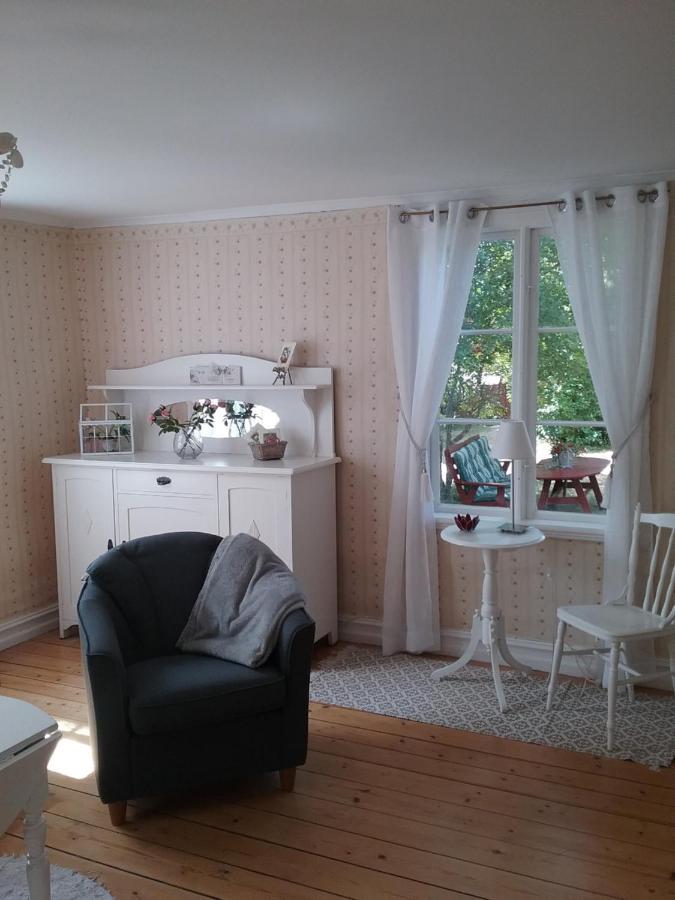 Karlstugan Cottage Vimmerby Eksteriør billede